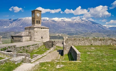 Gjirokastra - niezwykłe miasto skryte wśród gór?