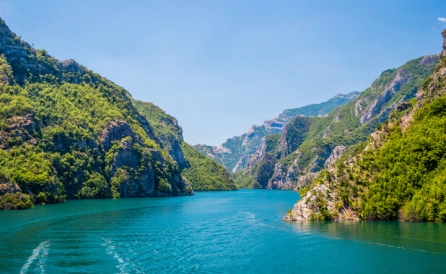 wycieczka Jezioro Koman – klejnot albańskich Alp