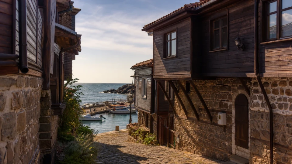 Fotorealistyczna ilustracja podróżnicza: Fascynujący Sozopol