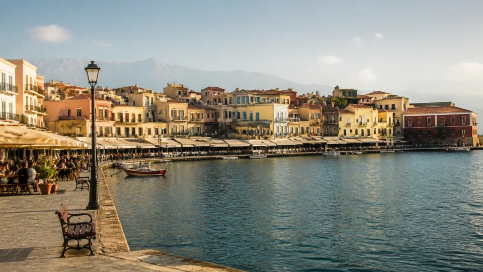Fotorealistyczna ilustracja podróżnicza: Kreta – najciekawsze miejsca i atrakcje wyspy