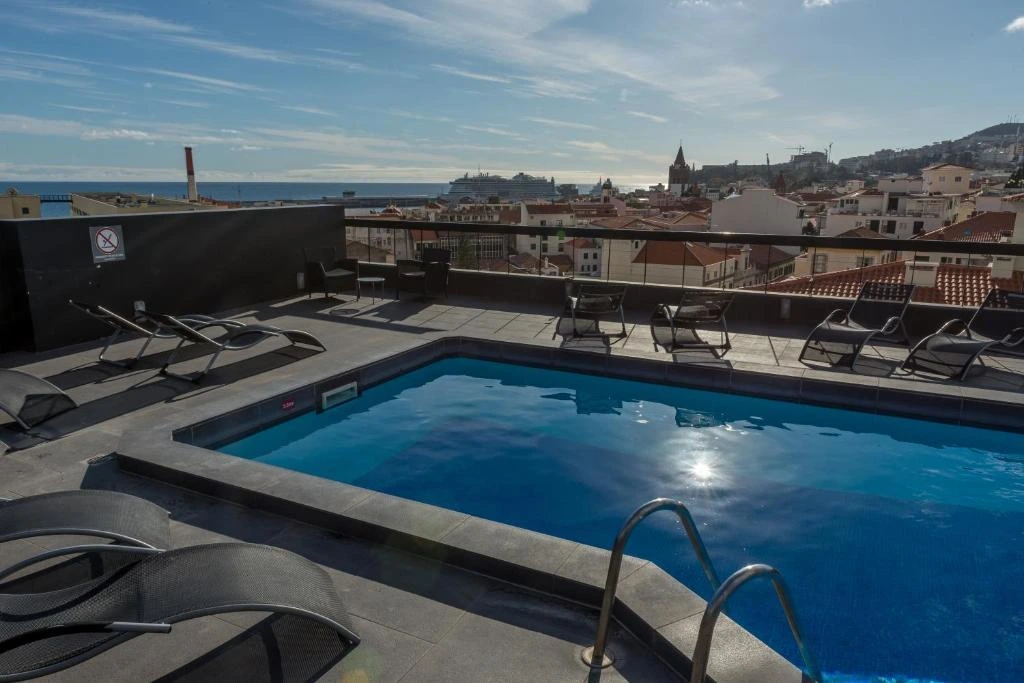 Oferta Hotel The Editory Garden Carmo Funchal – zdjęcie 1