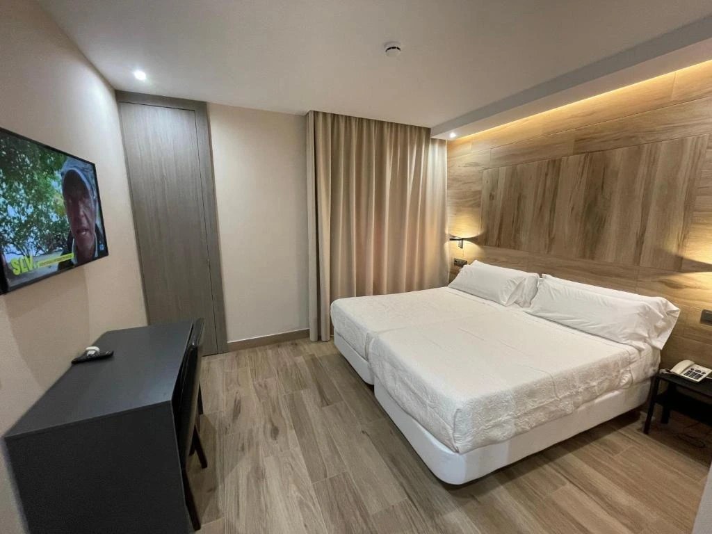 Oferta Hotel Castilla Guerrero – zdjęcie 3