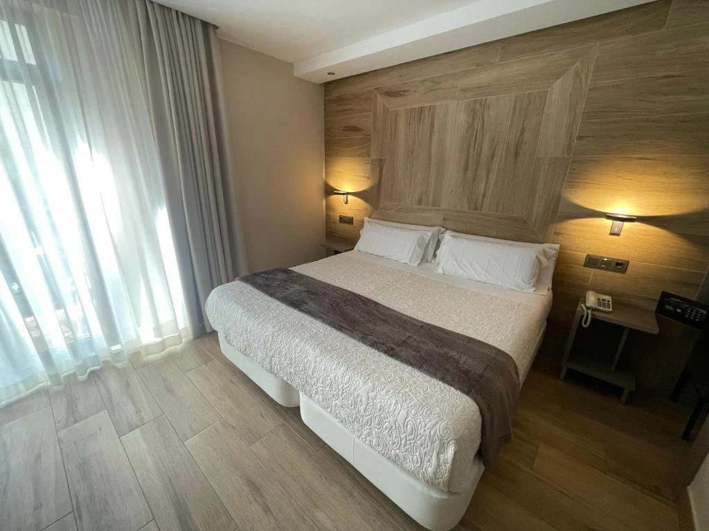 Oferta Hotel Castilla Guerrero – zdjęcie 5