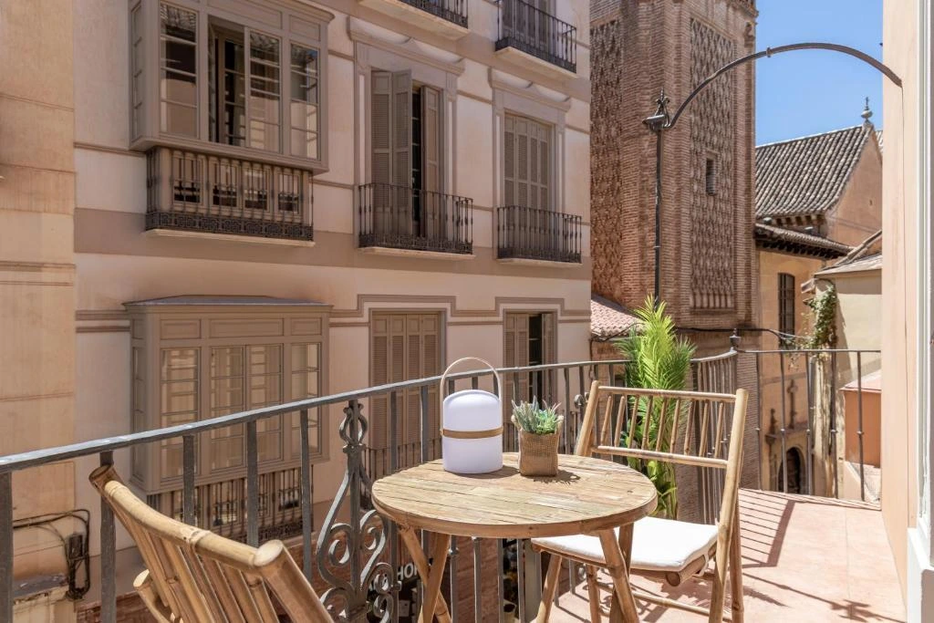 Oferta Apartamentos Libere Malaga La Merced – zdjęcie 1