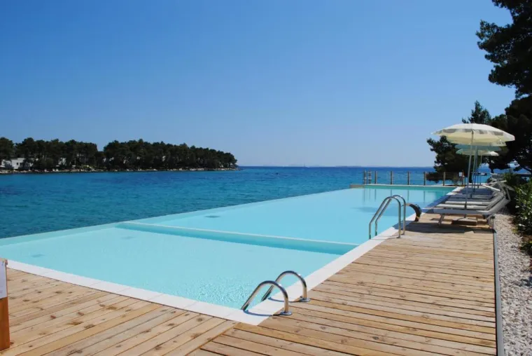 Hotel Crvena Luka