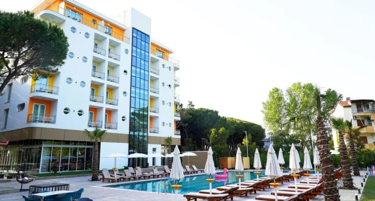 Hotel Monaco Garden (PKT)