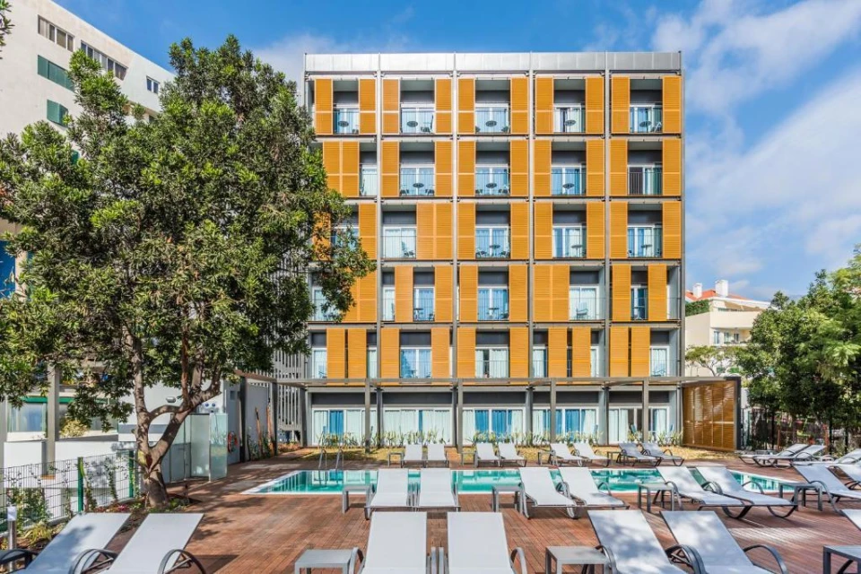 Pestana Casino Studios, Portugalia, Madera