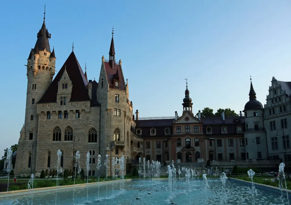 Zamek w Mosznej i zwiedzanie Nysy