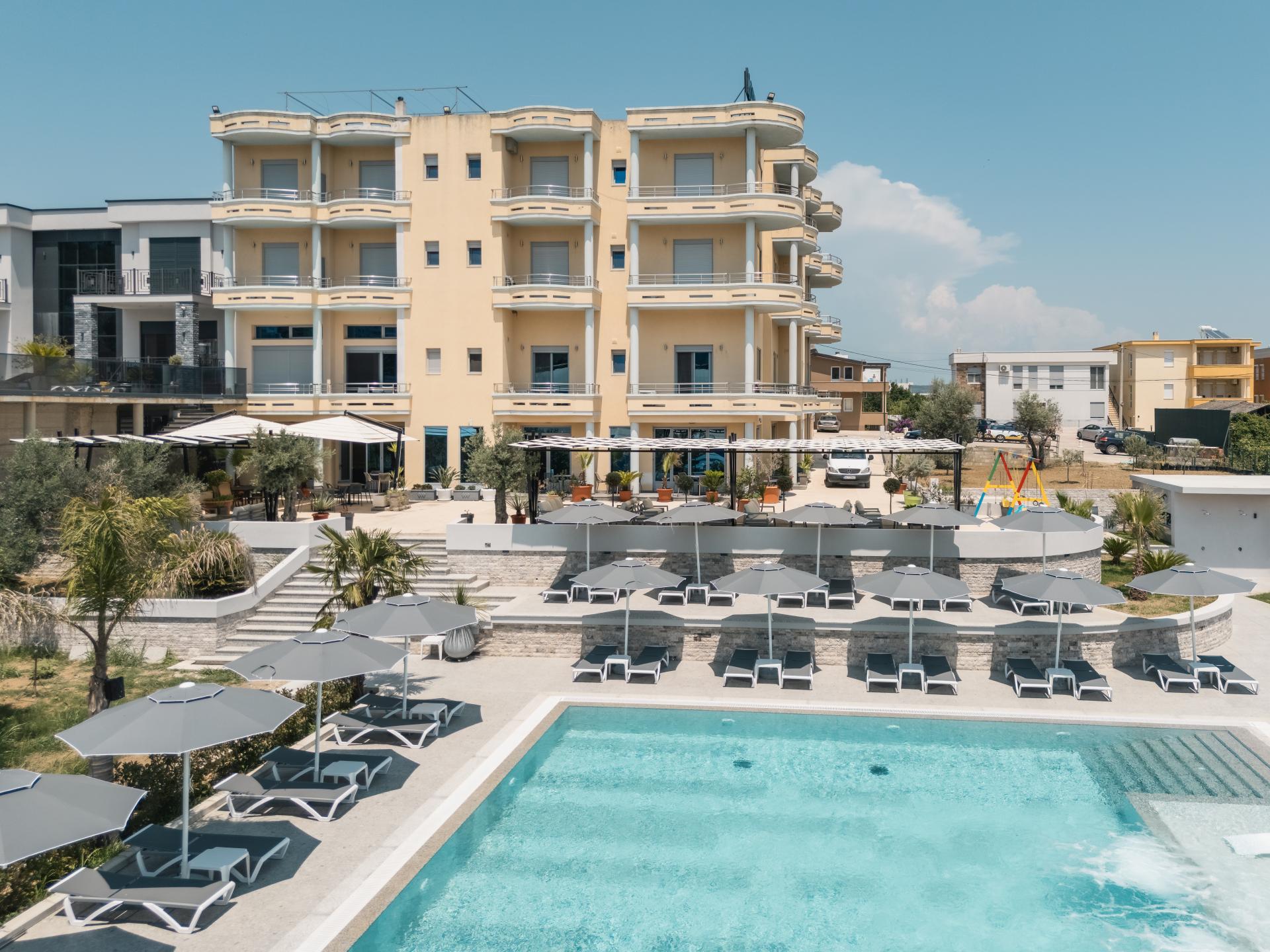 Hotel Blue Moon (PKT)