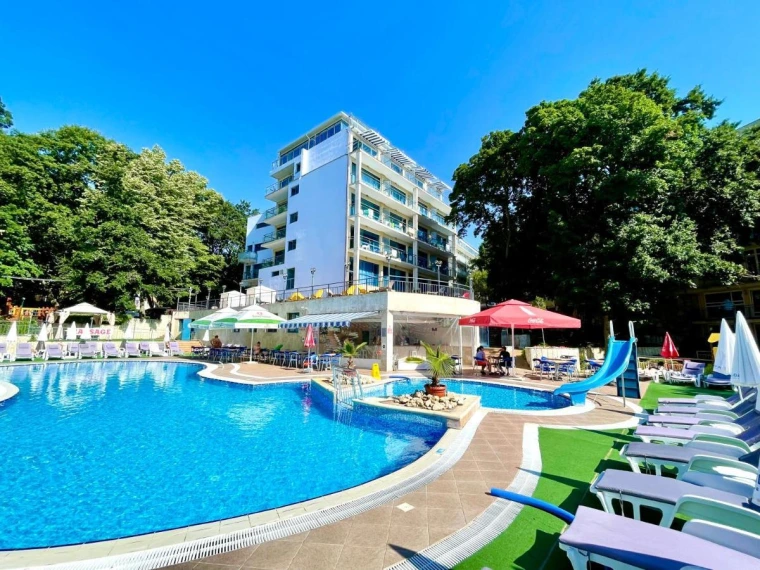 Hotel Holiday Park