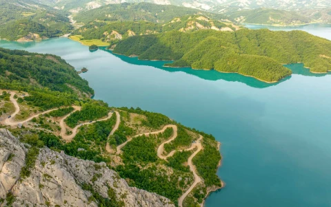 Wycieczka fakultatywna Jezioro Bovilla i Kruja 4x4 - zdjęcie 5