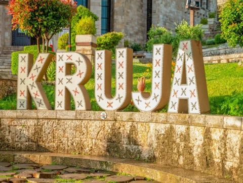 Wycieczka fakultatywna Jezioro Bovilla i Kruja 4x4 - zdjęcie 8