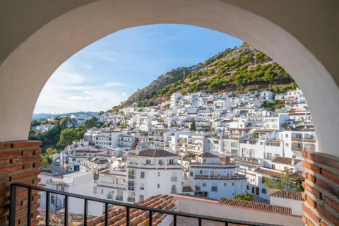 Wycieczka fakultatywna Mijas, Marbella i Puerto Banús: biała wioska, starówka i luksusowa marina w jeden dzień - zdjęcie 2