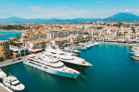 Wycieczka fakultatywna Mijas, Marbella i Puerto Banús: biała wioska, starówka i luksusowa marina w jeden dzień - zdjęcie 3