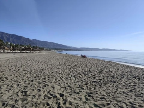 Wycieczka fakultatywna Mijas, Marbella i Puerto Banús: biała wioska, starówka i luksusowa marina w jeden dzień