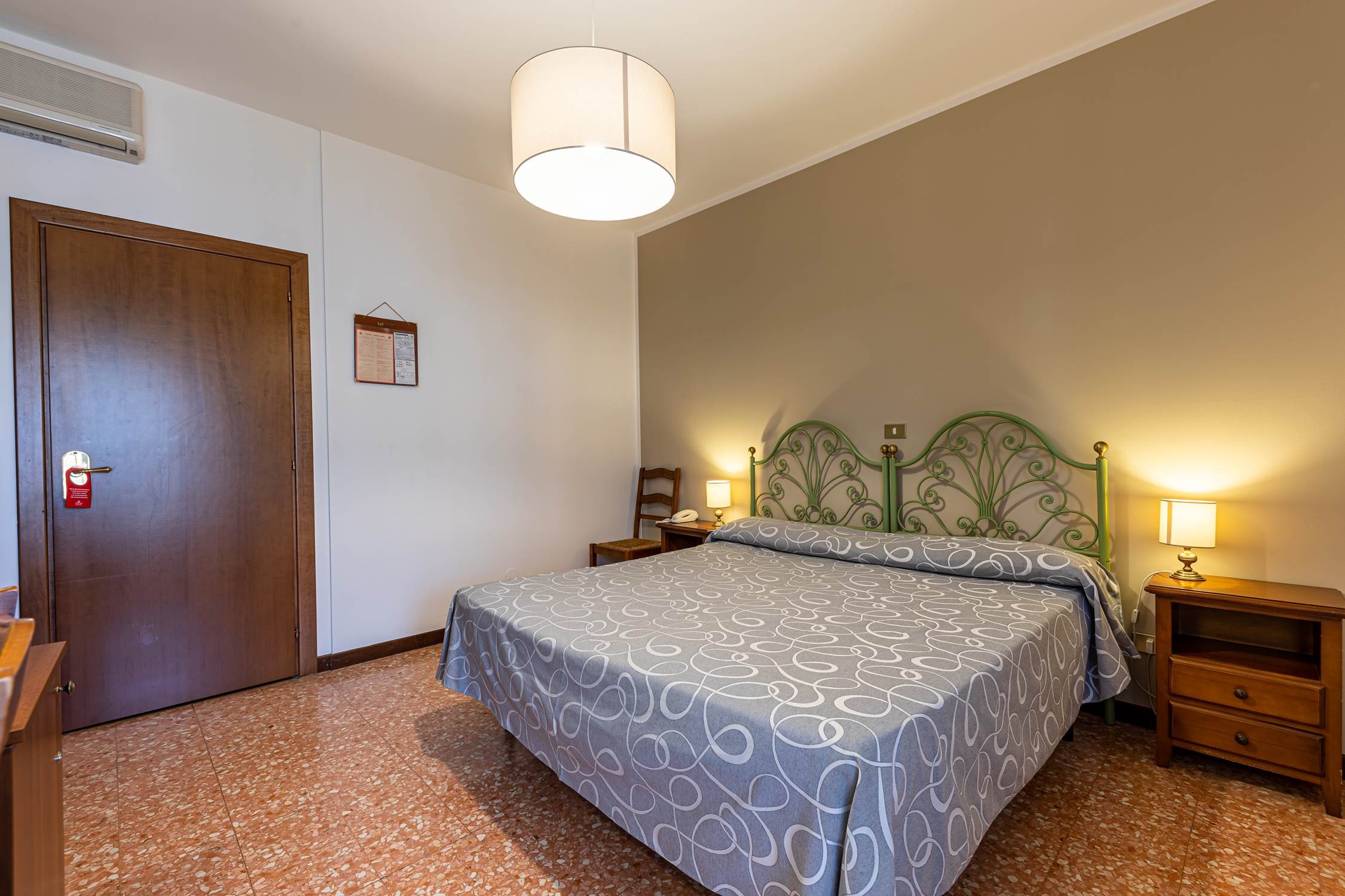 Hotel Bisesti - Garda, Italy - zdjęcie 2